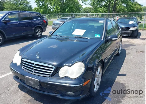 2007 Mercedes-Benz C 230 Sport из США, поврежденный, VIN WDBRF52H57F920444